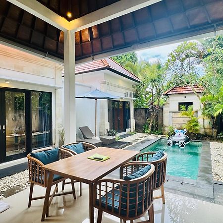 Villa Banua Seminyak Экстерьер фото